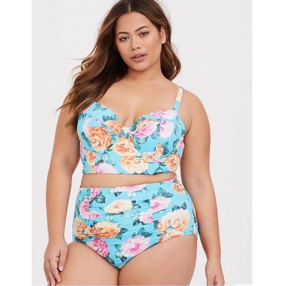 Torrid Vixen Blue Floral Two-Piece Swimsuit NWT Size 2 (18/20) F